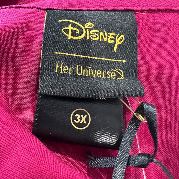 NWT-Her Universe/red Disney Belle short sleeve buttons/ tie top 3X - Picture 10 of 13